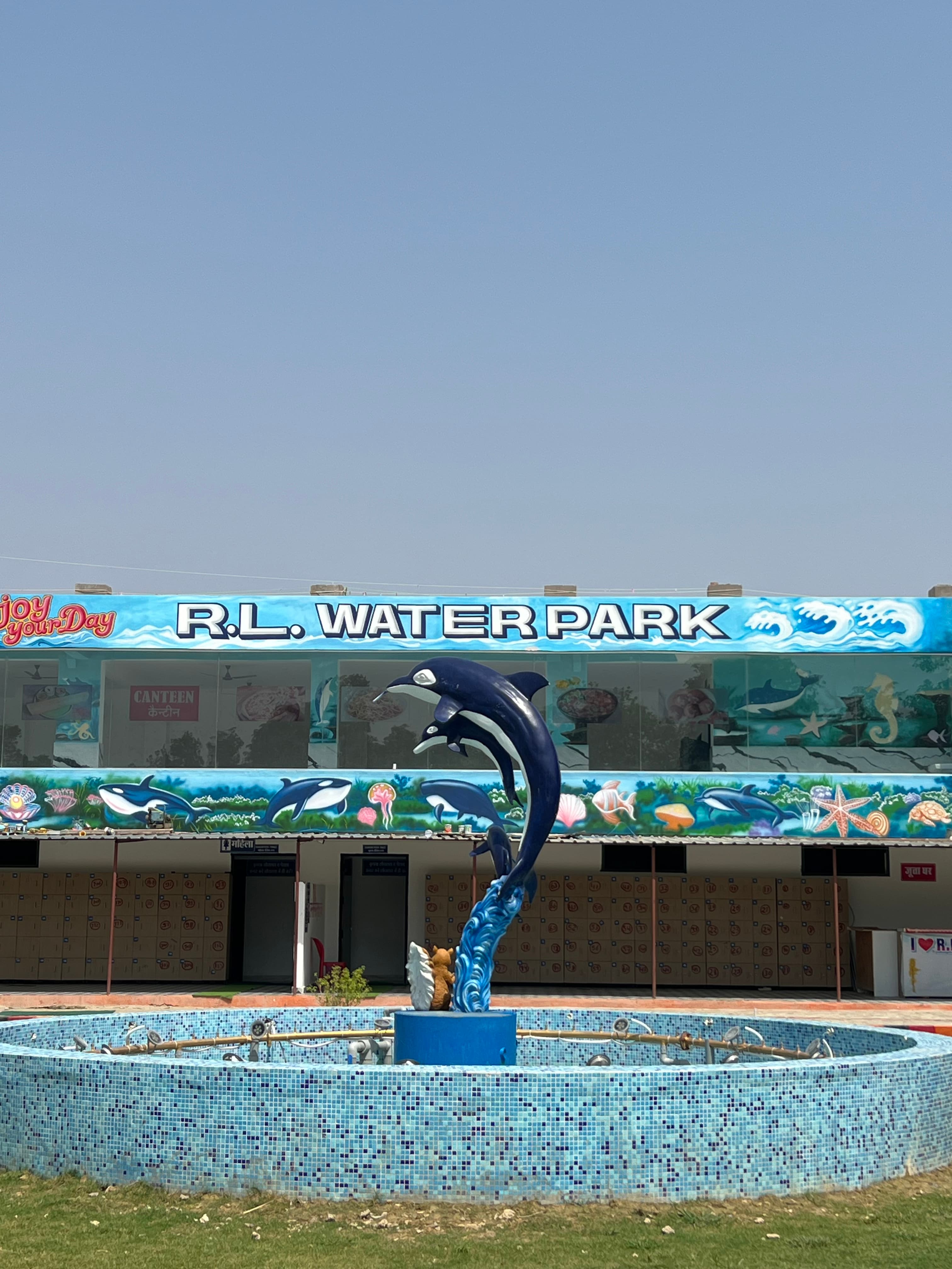 Water rides and attractions at RL Waterpark on Prayagraj Highway, Uttar Pradesh
