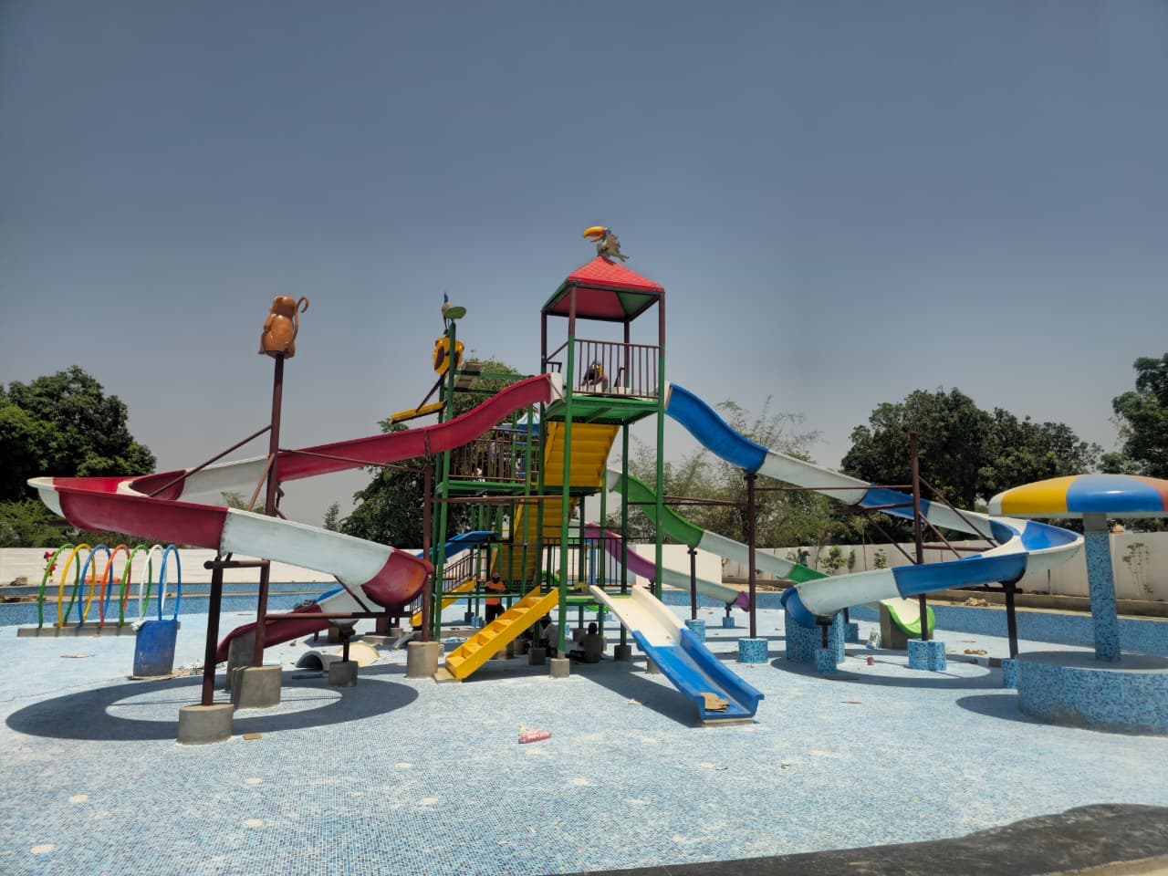 Family Fusion Hub water slides for families at RL Waterpark Uttar Pradesh